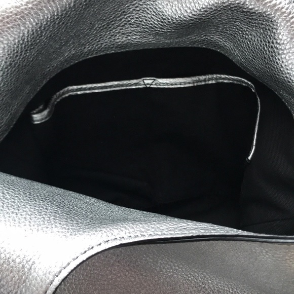 Authentic Silver metallic Burberry hobo / shoulder handbag. - Picture 12 of 16